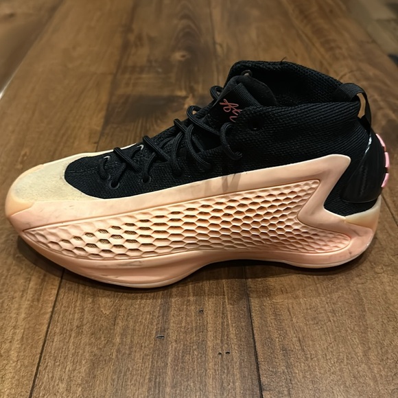 ADIDAS AE 1 ANTHONY EDWARDS WITH LOVE ACID ORANGE/BLACK US Size 7, Used - Picture 3 of 8